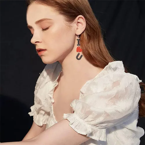 Vista 3 de Aretes únicos de madera creativos con letras de amor, únicos para el día de San Valentín, flecha, en forma de corazón, para mujeres, niñas, Día
