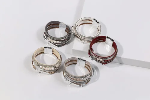 Vista 5 de Vercret - Pulsera de cuero para mujer, pulsera para niña de varias capas, ideal como regalo para mujer, hermana mayor, mamá, etc.