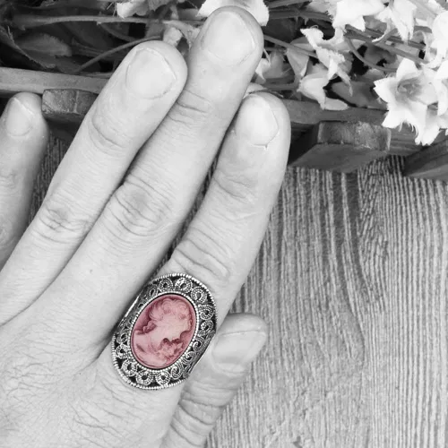 Vista 9 de Vintage Look Lady Queen Cameo Sets For Women Victoria Pendant Cameo Necklace Earrings Ring Bracelet Fashion Jewelry