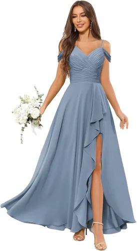 Vista 4 de OFEECHUN Women's Off The Shoulder Long Bridesmaid Dresses for Wedding Chiffon Ruched Formal Evening Gowns with Slit
