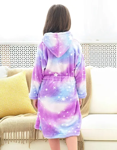 Vista 4 de Doctor Unicorn Suave bata de baño con capucha arcoíris para niñas