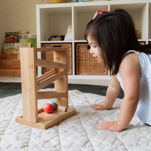 Vista 5 de Pista de bolas Montessori pequeña de madera - Juguetes de madera para niños de 3 años - Juguete educativo para bebés y niños pequeños - Pista