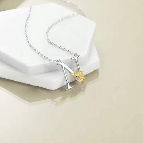 Vista 2 de POPLYKE Collar de girasol con inicial, regalos de girasol para mujeres y niñas, letra del alfabeto, letra y nombre, Plata esterlina, cristal