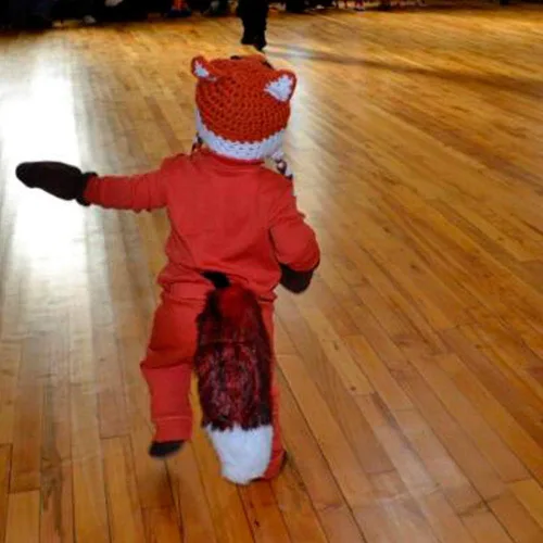 Vista 7 de Valpeak 17'' Real Fox Tail Keychain Fluffy wolf Tail Cosplay Fox Costume for Kids