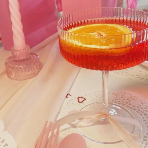 Vista 6 de Montex - Juego de 6 copas de champán de Martini de cristal de 10 onzas, cristalería de cóctel acanalada vintage para bodas, fiestas, inauguración