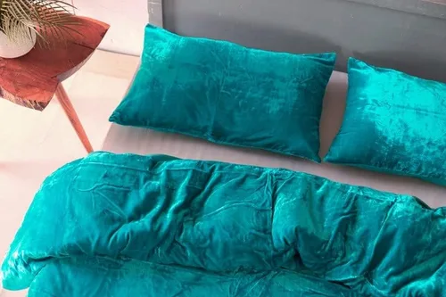 Vista 7 de Funda de edredón de terciopelo sólido ultra-luxe, ropa de cama boho UO, funda de colcha Donna, juego de edredón de 3 piezas, juego de cama de Azul