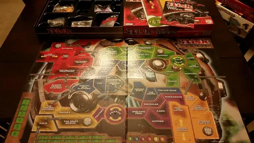 Vista 2 de Hasbro Transformers Juego de riesgo