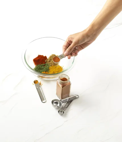 Vista 5 de Good Cook Classic, Cucharas de medir acero inoxidable, Set de 4, Plateado