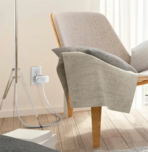 Vista 3 de Insignia Enchufe inteligente Wi-Fi con medidor de potencia - Blanco - Modelo NS-SP1XM8