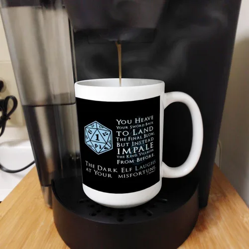 Vista 5 de Gaming Gifts D20 Dice Roll Critical Fail The Dark Elf Laughs Crit Fail Dados Taza Negro 15oz - Elfo Oscuro