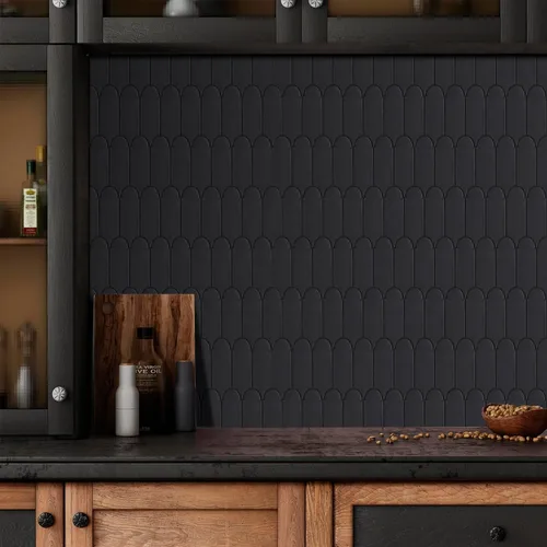 Vista 3 de Protector contra salpicaduras para cocina, diseño más grueso, protector contra salpicaduras de plumas negras mate de primera calidad, azulejos sin