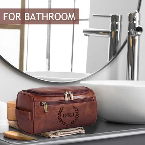 Vista 5 de Neceser de Cuero Personalizado para Hombres, Kit de Viaje Dopp Grabado Personalizado, Regalo de Iniciales de Nombre Personalizado para Padrinos