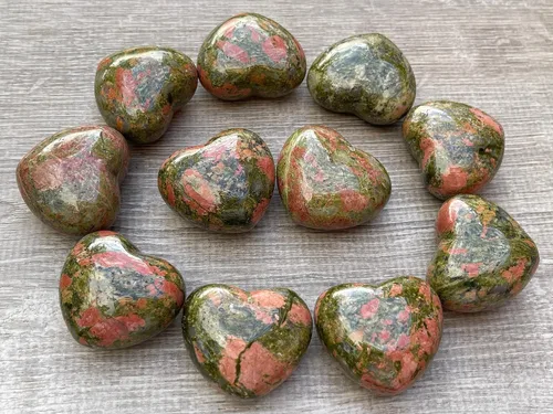 Vista 65 de Corazón hinchado de piedras preciosas al por mayor, corazones hinchados de piedras preciosas pulidas, piedra de palma de cristal, corazón de cristal