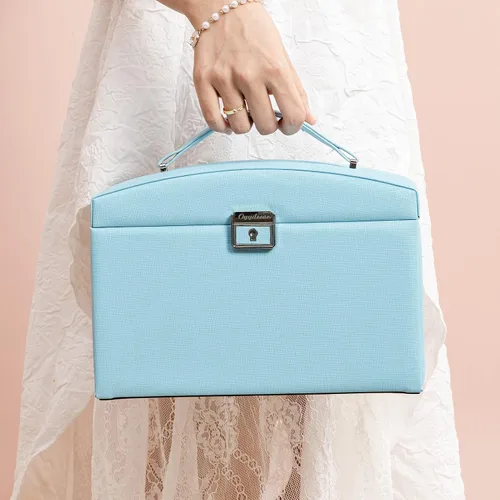 Vista 6 de Oyydecor Joyero organizador para mujeres y niñas piel sintética para personas mayores caja de almacenamiento de joyas de tamaño mediano