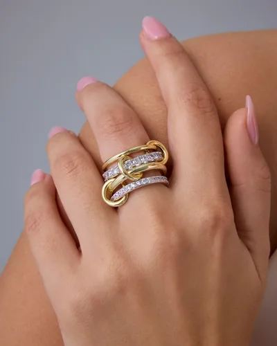 Vista 2 de PAVOI Stackable Rings for Women, 14K Gold Plated Interlocked Ring Stacks