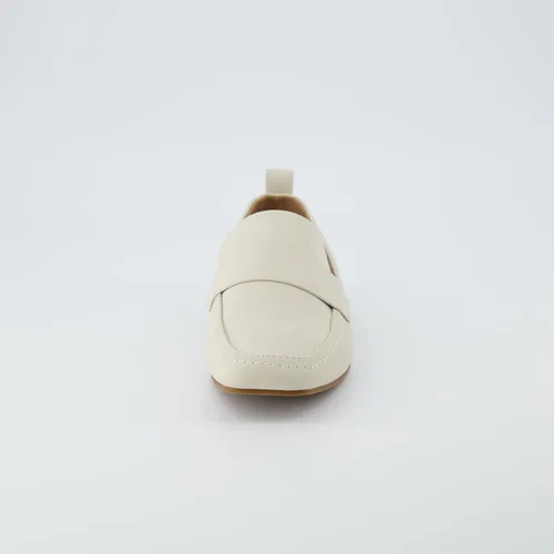 Vista 3 de CUSHIONAIRE Mocasín Gramercy sin cordones para mujer + espuma viscoelástica, anchos disponibles
