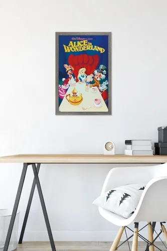 Vista 6 de Trends International Disney Alicia en el país de las maravillas - Póster de pared del 70 aniversario, 22.4 pulgadas de largo x 14.7 pulgadas