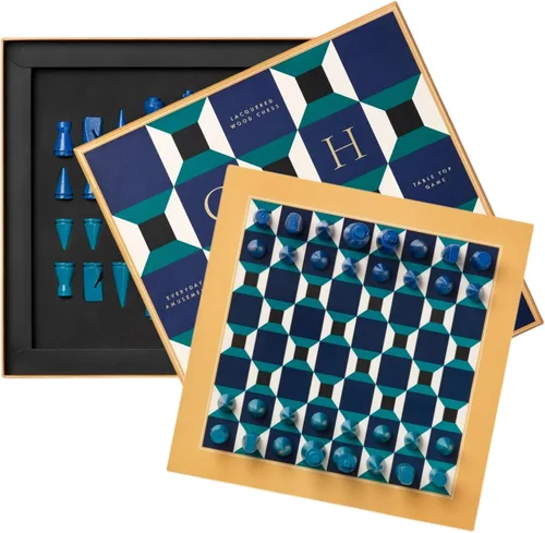 Vista 14 de PrintWorks Art of Chess – Juego de ajedrez de madera en blanco y negro con tablero acrílico – Elegante juego de mesa de café para adultos y familias