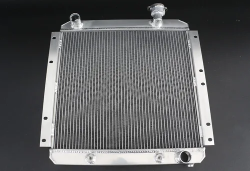 Vista 2 de Radiador de aluminio completo de 3 filas para 1958-1984 1959 1960 Toyota Land Cruiser FJ40 FJ45 6CYL 3.9 4.2 modelos, plata.