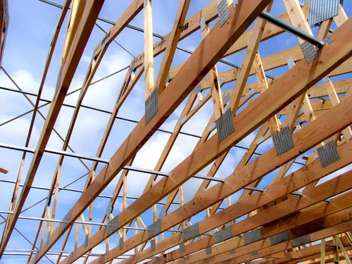 Vista 4 de Simpson Strong-Tie TSBR2 - Restricción de espaciador galvanizado, fácil instalación, acero de calibre 22, los espaciadores permanecen en su lugar