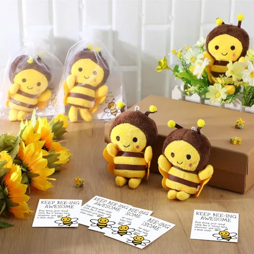 Vista 5 de RoundFunny 6 juegos de llaveros de abeja de peluche de 5 pulgadas con tarjetas inspiradoras y bolsas de organza para bodas, regalos de fiesta