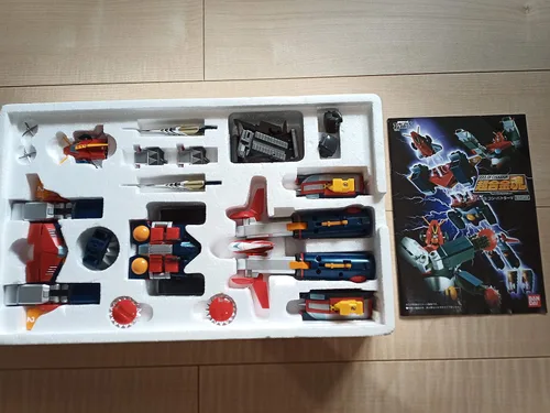 Vista 2 de Mazinger: GX-03 Combattler V Die Cast Figura de acción Soul of Chogokin