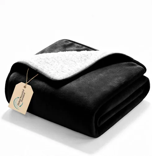 Vista 61 de gogobunny Manta de cama impermeable, manta reversible de forro polar Sherpa para perro, cachorro y gato, funda para muebles que protege la cama Beige
