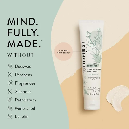 Vista 7 de The Honest Company Babe's Clean Bum - Juego de regalo, pañales y artículos esenciales para recién nacidos, 99% toallitas de agua, 60