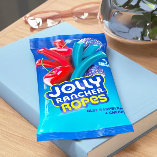 Vista 5 de JOLLY RANCHER Ropes - Bolsa de dulces con sabor a frambuesa azul y cereza, 6 onzas