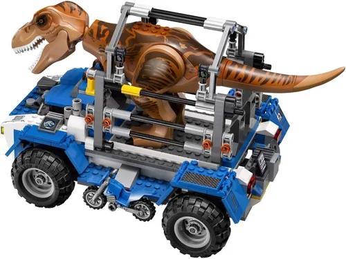 Vista 4 de LEGO Jurassic World T. Rex Tracker 75918 juego para armar