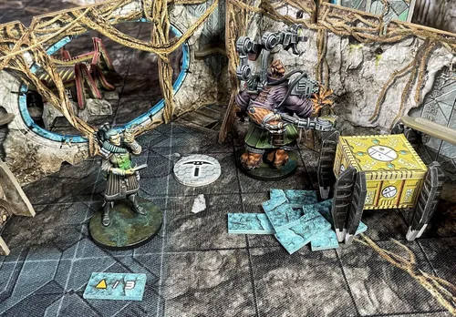 Vista 4 de Core Space First Born: in the Line of Fire Expansion - Battle Systems Cooperative/Solo SciFi Dungeon Crawler Juego de mesa