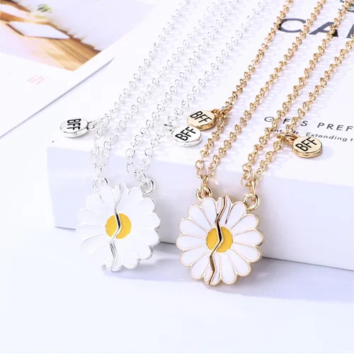 Vista 3 de Collar con colgante de acero inoxidable para parejas con llave de bloqueo de corazón para él y ella