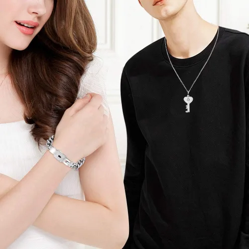 Vista 2 de Uloveido Juego de collar con colgante de llave de acero de titanio y pulsera cuadrada para parejas, regalos de valetines, Metal, circonita cúbica