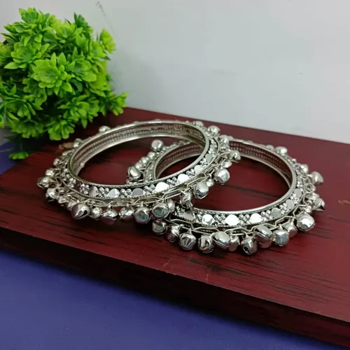 Vista 2 de Efulgenz Boho Vintage Antiguo Tribal Indio Oxidizado Bell Charm Pulsera Pulsera Conjunto Joyería para Mujer