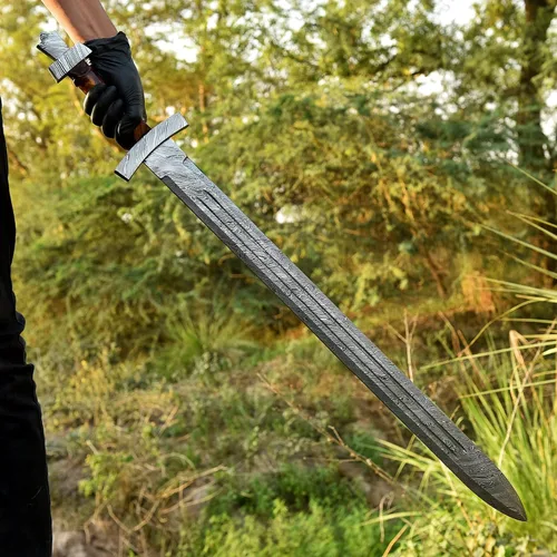 Vista 5 de Damascus Broad Sword Damascus Sword Handcrafted Damascus Steel Blade with Leather Sheath Thoughtful Luxury Gift for Special Occasions