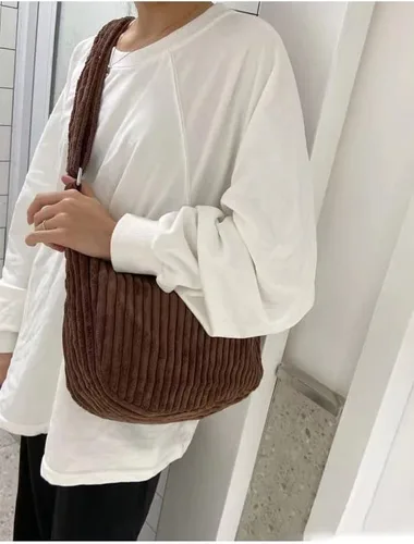 Vista 3 de Bolso Hobo de pana pequeño para mujer, con correa ancha, bolso cruzado para el hombro, bolso casual para uso diario