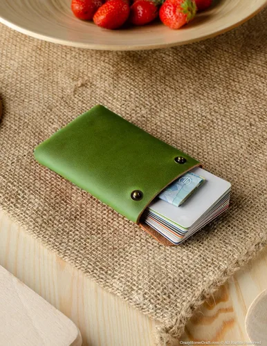 Vista 6 de Crazy Horse Craft Cartera minimalista personalizada, monedero de cuero con Verde alpino