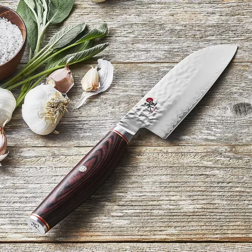 Vista 2 de Miyabi Cuchillo Santoku