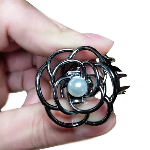 Vista 4 de TANG SONG 4 pinzas de metal pequeñas para el cabello con diseño de flores, pinzas para el cabello, pasador para mujeres, horquillas de medio moño
