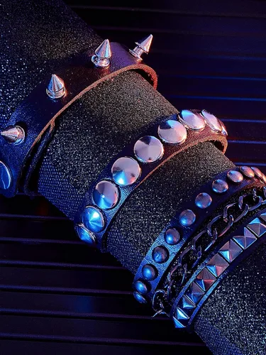 Vista 7 de Pulsera punk de cuero de 3 piezas para hombres y mujeres, pulsera de los años 80, pulsera gótica punk rock, brazalete unisex para fiesta