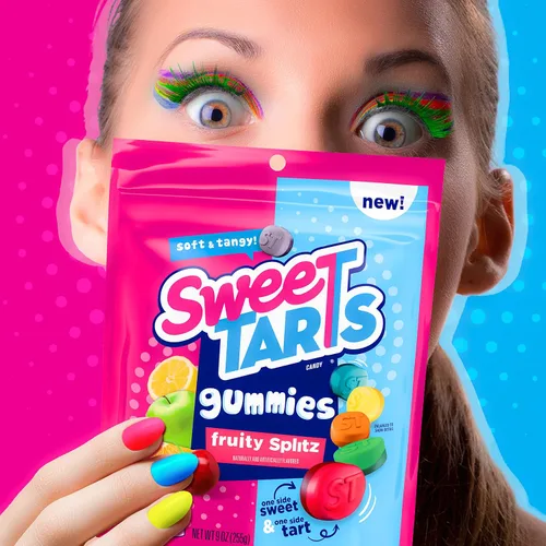 Vista 4 de SweeTARTS Gomitas Fruity Splitz, caramelos, dulces y ácidos, bolsa resellable, 9 onzas (paquete de 2)