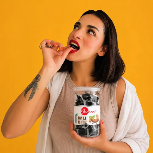 Vista 6 de Shadani Imli Bite (tamarindo indio) Caja – Indian Special sabor agridulce picante 160 gr (5.64oz)