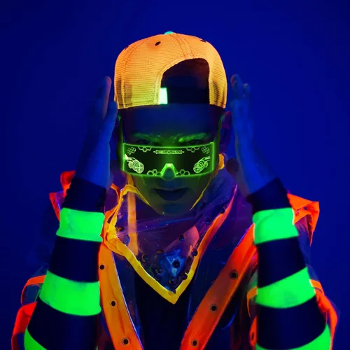 Vista 7 de 3 pares de gafas LED con visera de 7 colores LED futuristas cibernéticas y 5 modos recargables transparentes brillantes luminosas para niños adultos
