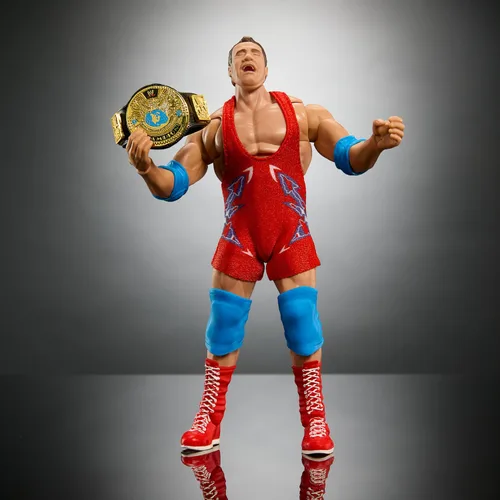 Vista 4 de Mattel WWE Ultimate Edition - Figura de acción y accesorios, juego coleccionable de ángulo Kurt de 6 pulgadas, cabezas y manos intercambiables