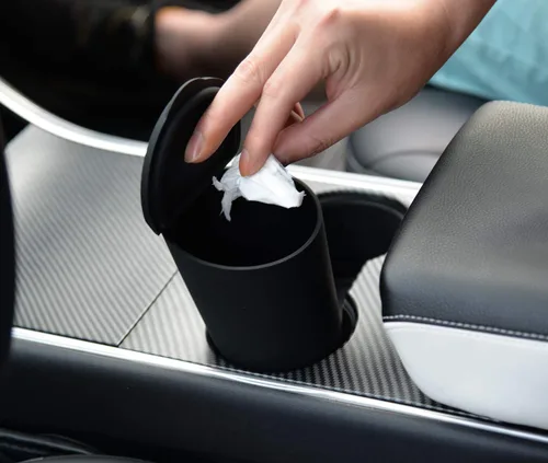 Vista 3 de Bote de basura de silicona con tapa – Portavasos para automóvil, hogar, oficina (negro)