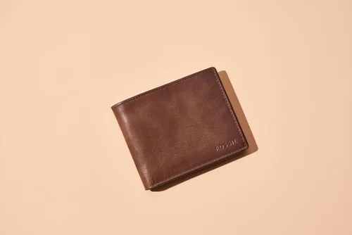 Vista 25 de Fossil Derrick - Cartera plegable de piel con bloqueo RFID y ventana de identificación abatible para hombre