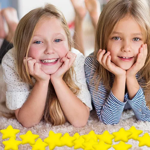 Vista 7 de 24 bolas de estrés de estrella, mini bolas de espuma para apretar, juguetes amarillos para aliviar la ansiedad para recompensas escolares, premios