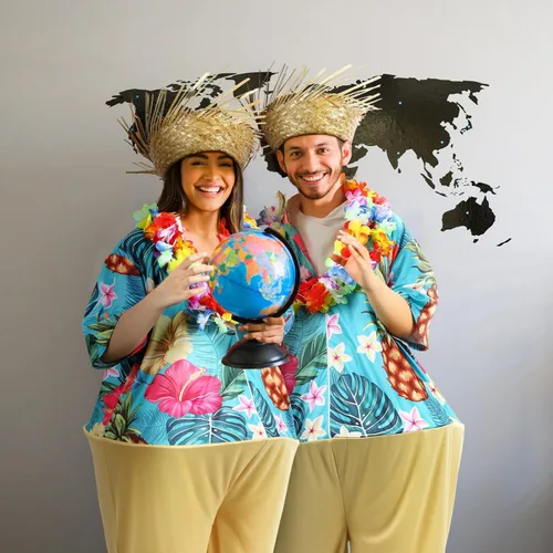Vista 3 de Toulite 6 piezas de disfraz de turista para adultos, disfraz de viajero pegajoso, disfraces de parejas, sombrero de paja, guirnalda hawaiana