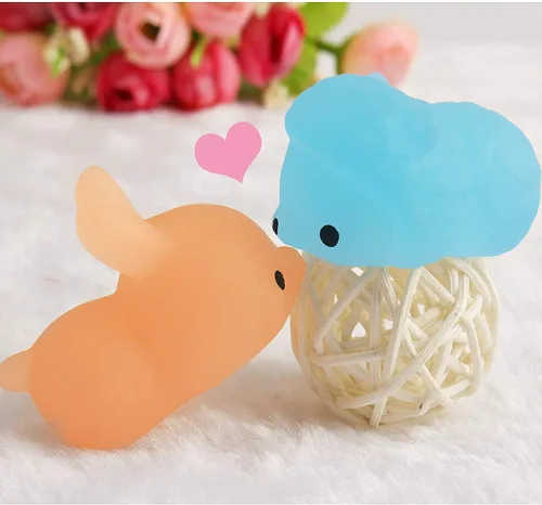 Vista 7 de POKONBOY Juguetes esponjosos Mochi que brillan en la oscuridad para recuerdos de fiesta, paquete de 30 mini Kawaii lindos animales esponjosos