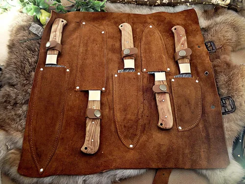 Vista 5 de Juego de 5 cuchillos de chef, cuchillo de chef, cuchillo Santoku, cuchillo de pelar, cuchillo vegetal, hoja de acero de Damasco forjado a mano de 54